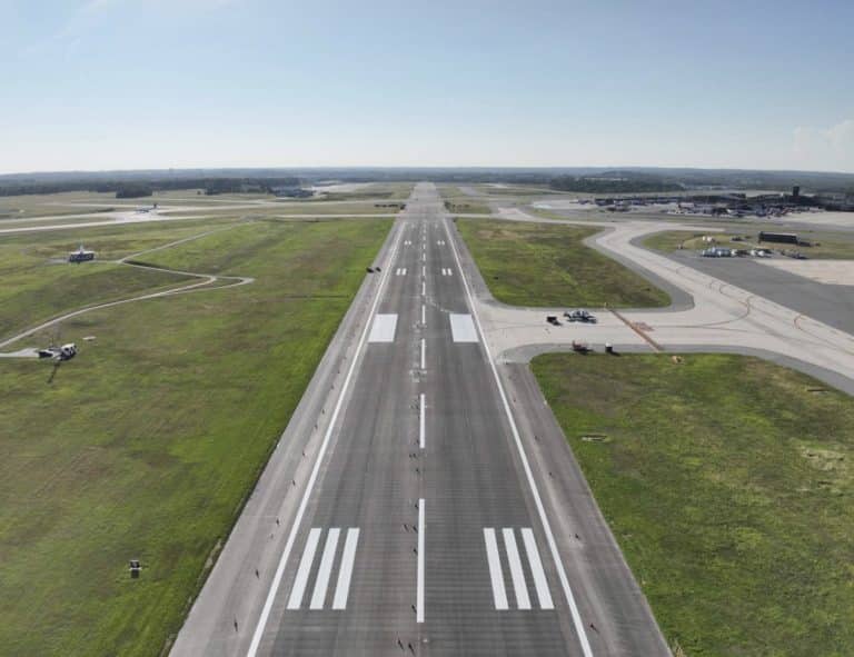 Team completes major BWI runway project